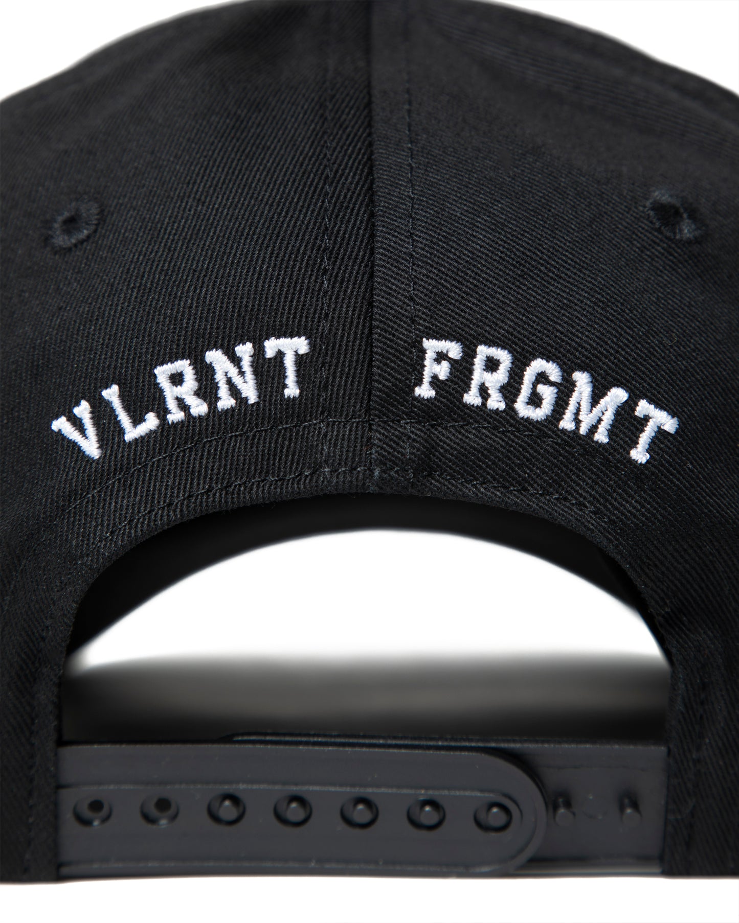 VLRNT // FRGMT キャップ