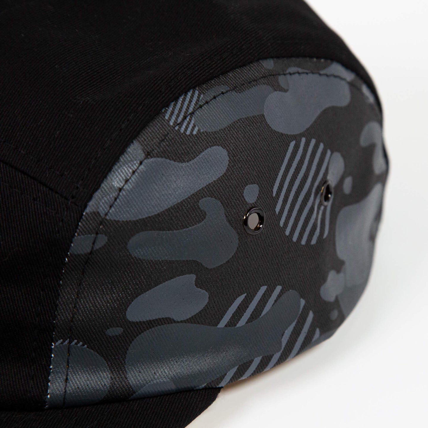 5パネルフラットブリムキャップ（ブラック）