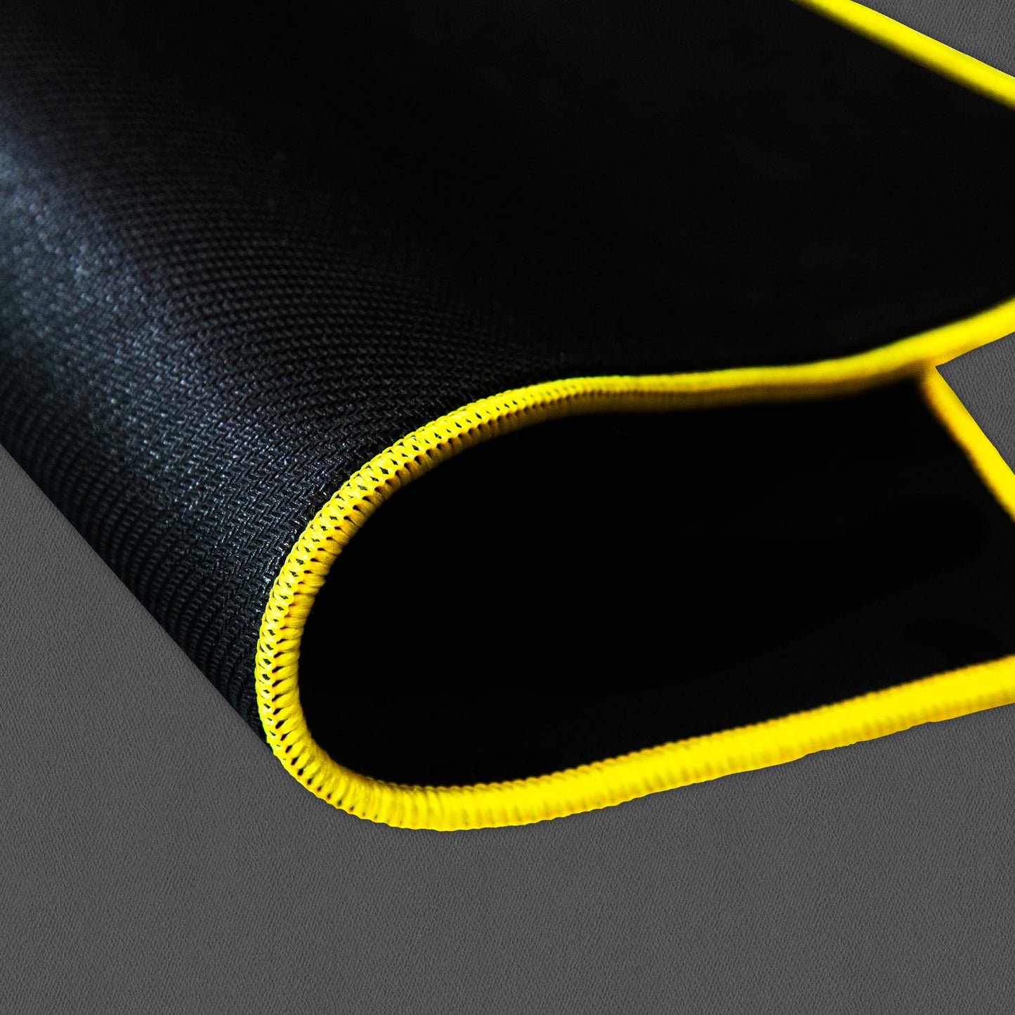 ナイトカモ マウスパッド