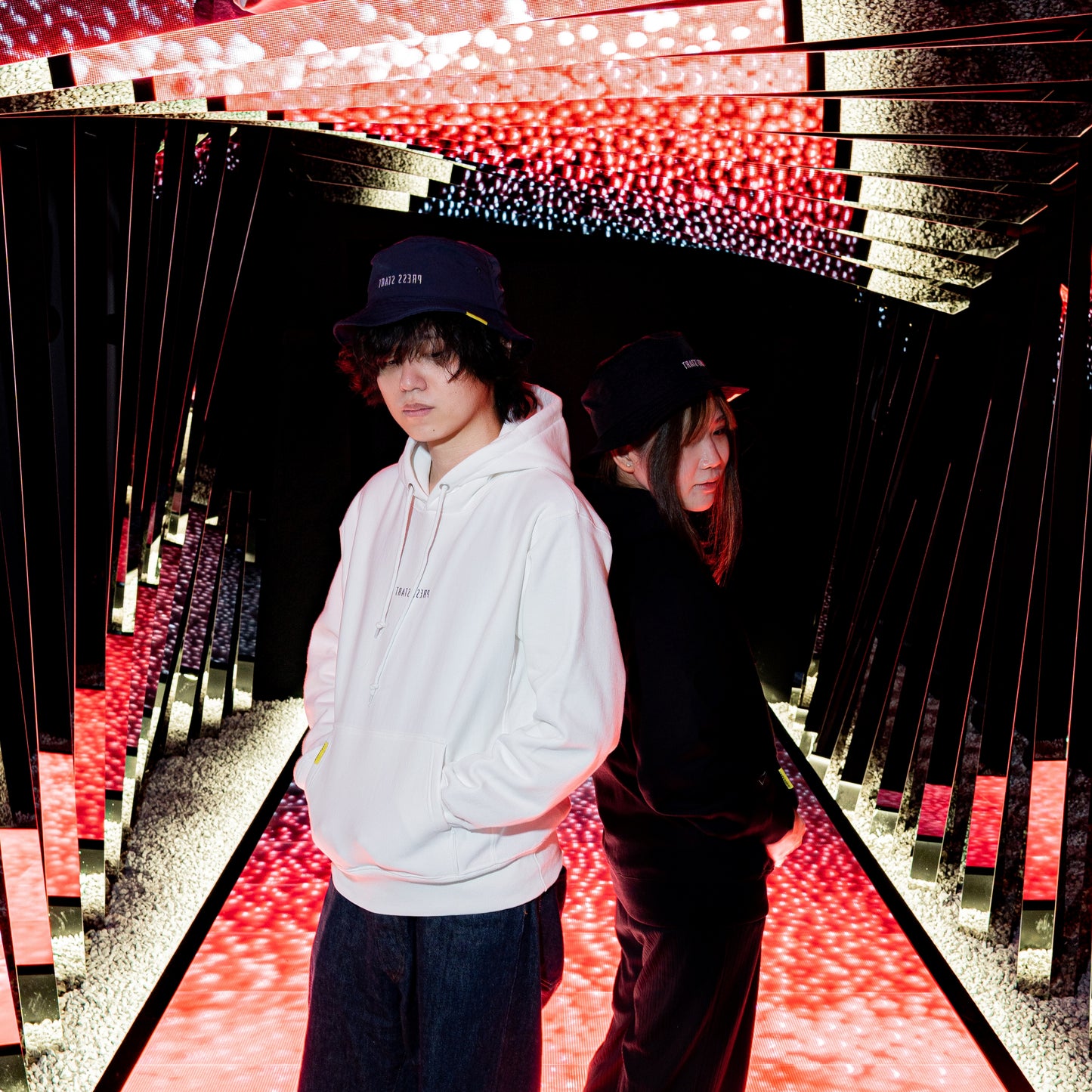 TЯATƧ ƧƧƎЯᑫ ヘヴィーウェイトパーカー（ホワイト）モデル：たかやすぺしゃる